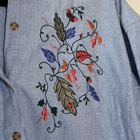 *VTG Denim Republic FALL Leaves Autumn Embroidered Chambray Button Down, Sz L - Picture 4 of 9